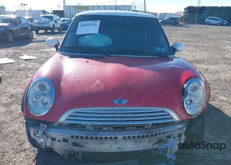 2004 Mini Cooper z USA, uszkodzony, nr VIN WMWRC33484TJ59655